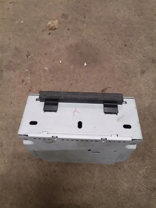 Rádio Ford Focus OEM AM5T18C815XL - Usado image 2