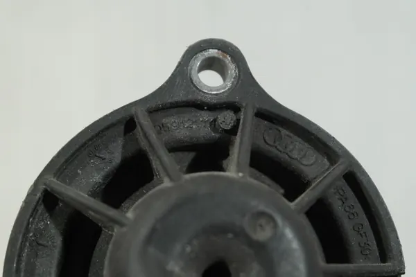 Vattenpump termostat VW Audi Porsche 3.0 TDI 059121004J image 6