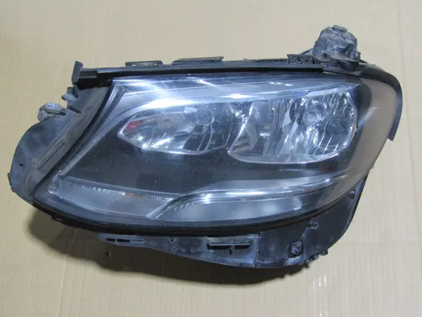 Linker koplamp Mercedes W213 image 2