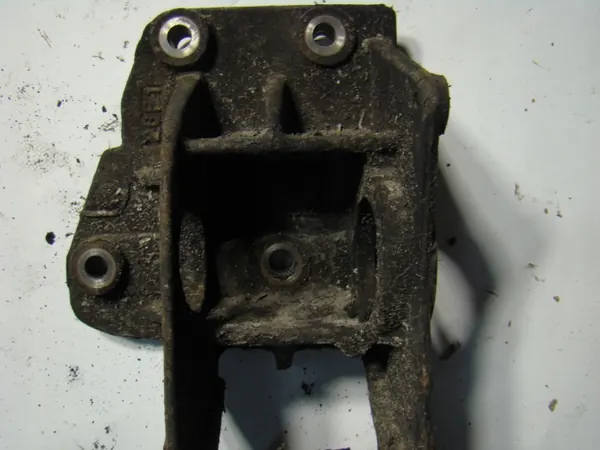 Antriebswellenstütze OEM PODPO8200027177 Gebraucht image 2