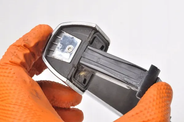 Maserati Ghibli III Rear Right Door Handle image 5