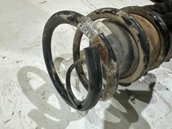 Dodge RAM Takajousi OEM 05154649AA - Käytetty image 3