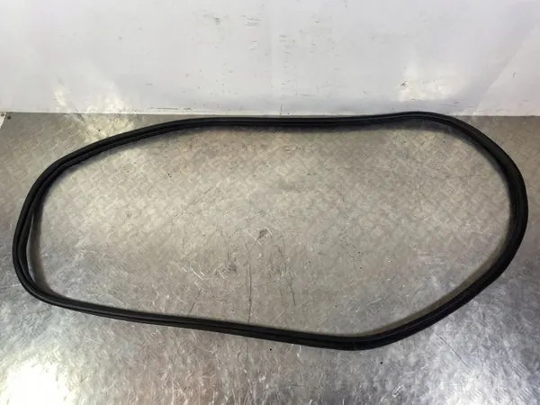 Dacia Jogger Kofferraumdichtung OEM FOB41896 - Gebraucht image 2