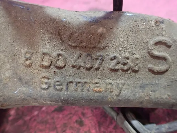 VW PASSAT B5 96-00 Mozzo Anteriore Destro ABS 8D0407258S image 10