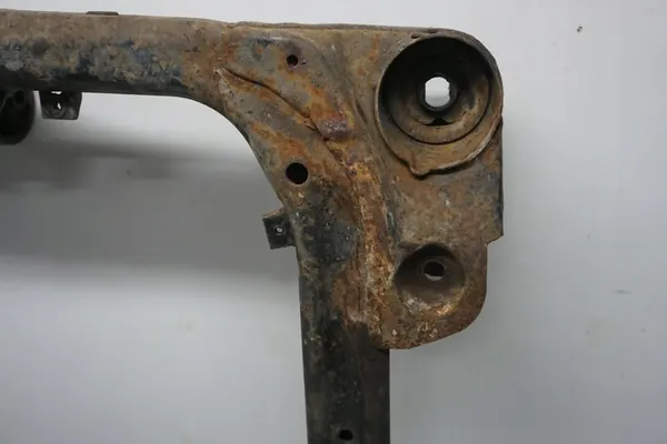 KIA CEED I 2.0CRDI Suspension Beam 624051H020 image 10