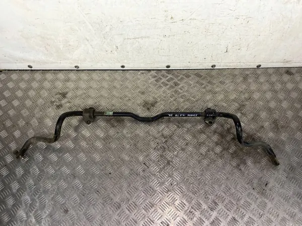 Kia Stonic Framstabilisator OEM FBZ18317 Begagnad image 3