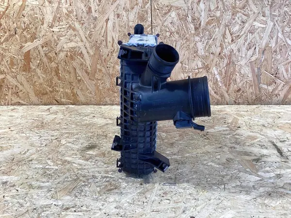 Intercooler izquierdo Porsche Cayenne III 3.0 V6 image 4