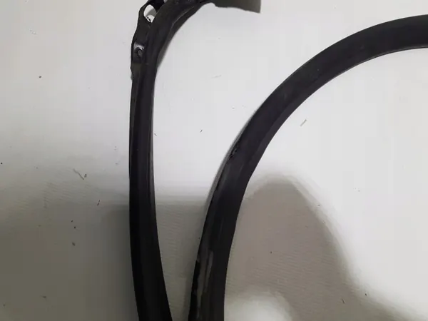 Junta maletero Mercedes SL R230 OEM A2307500098 image 3