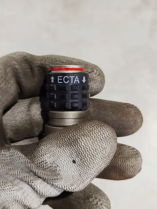 Klema pirotechniczna Volkswagen Touareg II image 3