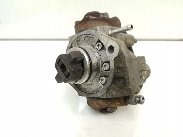 Pompe à injection haute pression Mazda CX-7 2011 OEM R2AA13800 image 2