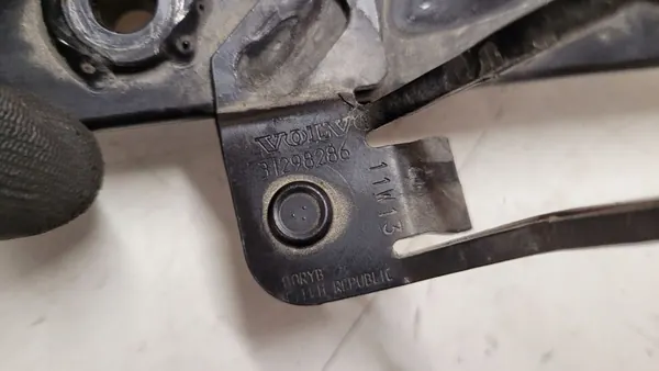 Amortisseur avant Volvo V40 31298286 image 8