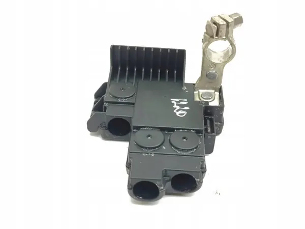 Relé bateria Skoda Octavia Mk4 OEM 5WA937548C image 4
