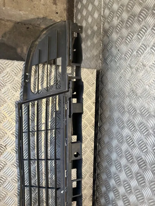 Griglia paraurti anteriore Renault Scenic III 2009-2012 OEM 622545401R image 5