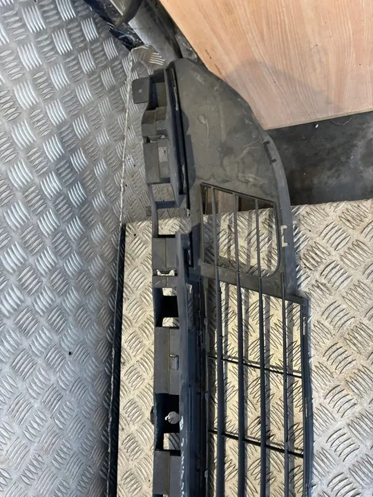 Griglia paraurti anteriore Renault Scenic III 2009-2012 OEM 622545401R image 7