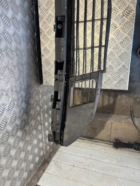 Griglia paraurti anteriore Renault Scenic III 2009-2012 OEM 622545401R image 9