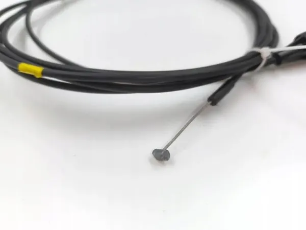 Câble d'ouverture de bouchon OEM 01011 pour Toyota Sienna image 3