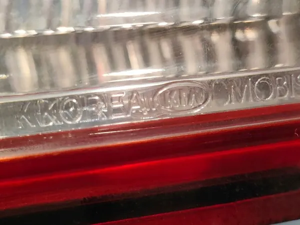 KIA SPORTAGE SL 10-15 Luz Trasera Derecha OE 924063U300 image 6