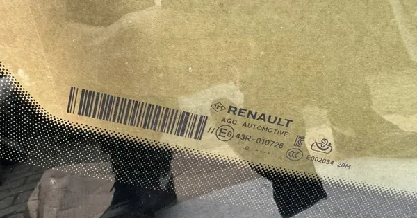 Pare-brise avant OEM RENAULT CAPTUR II 2020 avec caméra image 3