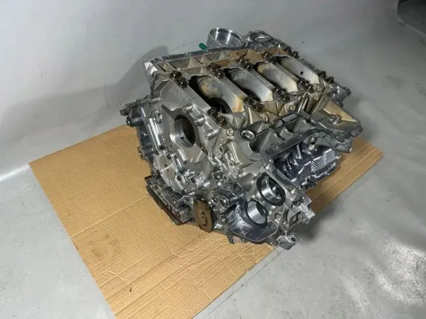 Bloc moteur Audi S6 C7 OEM 079103023AM Occasion image 4