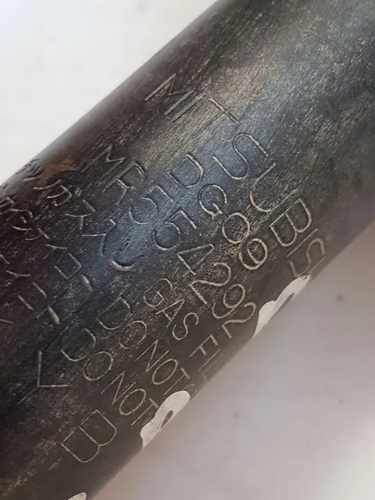 Amortecedor dianteiro Mitsubishi Pajero 2000 MR554292 image 6