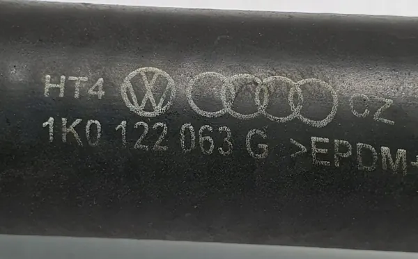 Kühlerschlauch OEM 1K0122063G Audi TT Mk2 2008 image 3