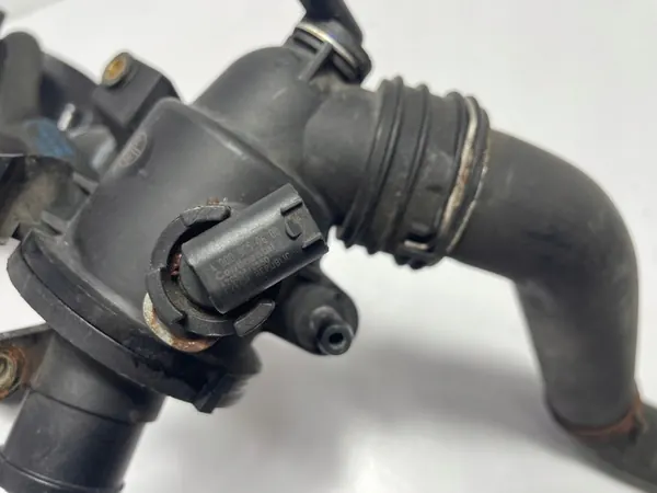 Brandstoffilter Bevestiging Thermostaatbehuizing Mercedes image 9