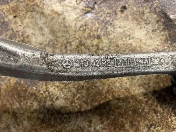 MERCEDES E W213 CLS 257 Front Right Lower Control Arm 4MATIC image 3