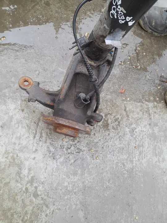 Ammortizzatore anteriore destro Peugeot 2008 1.2 VTi OEM image 2