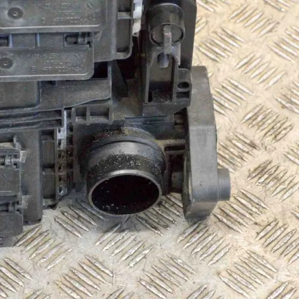 Pièce Refroidissement Volvo OEM P31657361 - Occasion image 4