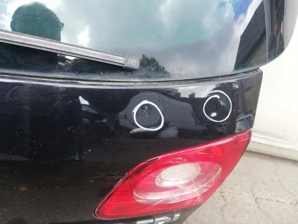 Volkswagen Tiguan Takaluukku LC9Z image 5