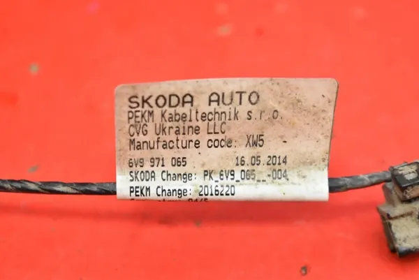Kit capteurs de stationnement OEM 6V9971065 arrière Skoda Fabia III image 9