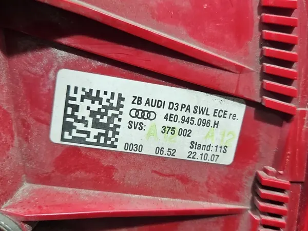 Luz Trasera Derecha Audi A8 D3 Sedán LED 05-09 4E0945096H image 7