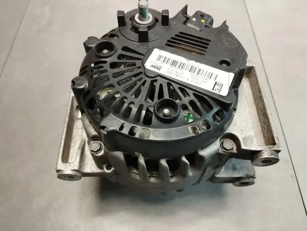 Opel Insignia A 2016 1.6 CDTI Vaihtovirtageneraattori 140A OEM 13586366 image 2