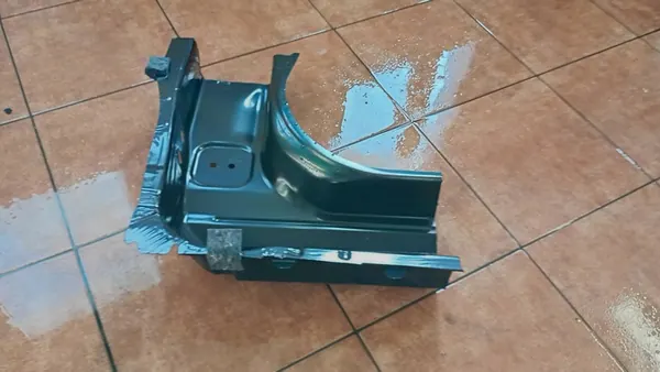 Mazda 3 III BM 13-18 Bas de caisse droit C504 image 10