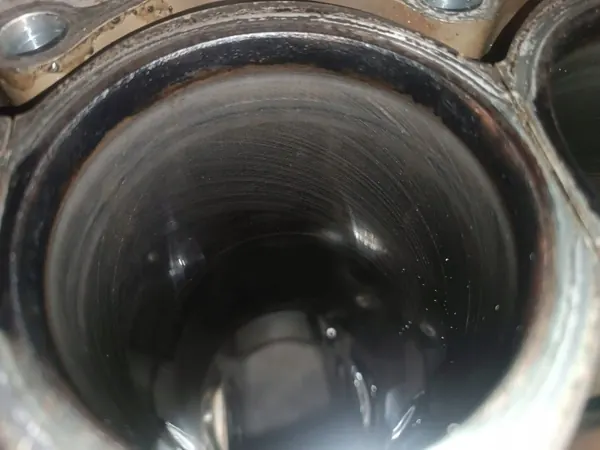 Begagnad Volvo Motorblock D5204T6 för V40 II 2.0 D image 7