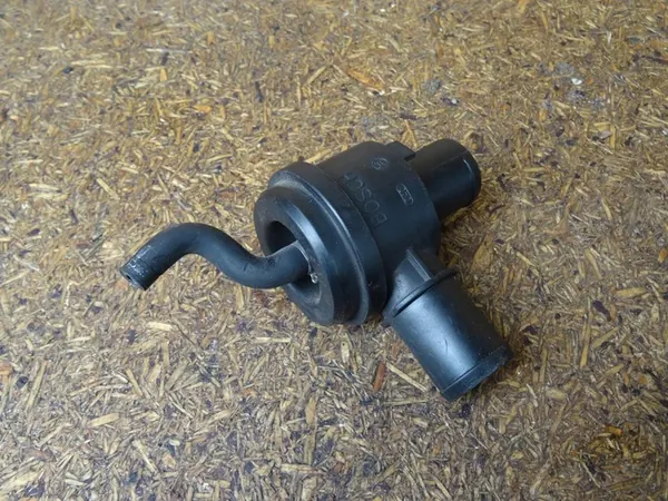 Válvula DV AUDI A6 C5 2.7T BiTurbo 034145710B image 2