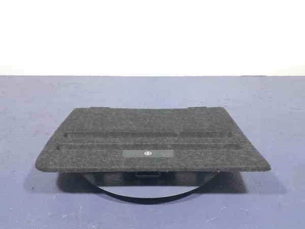 Skoda Superb III Lift HB Kofferbakbekleding Rechts OEM 3V5868886E image 2