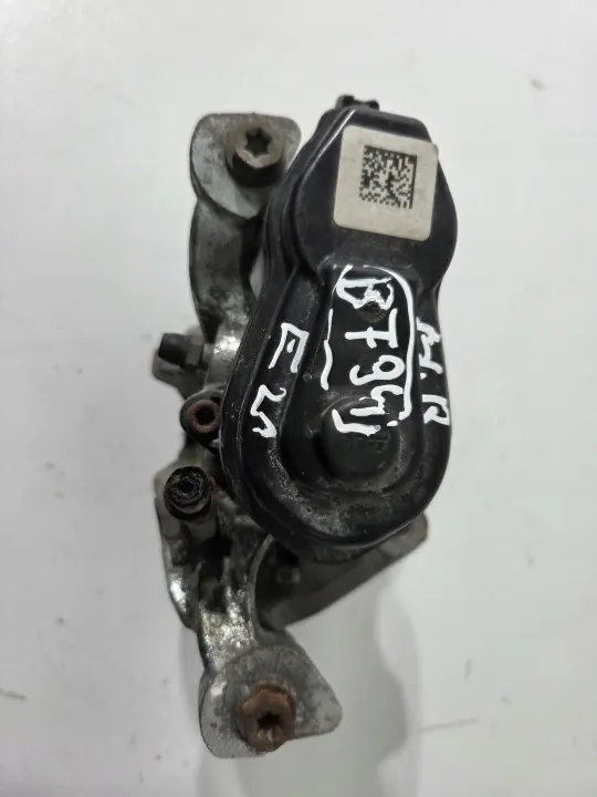 Pinça de travão elétrica OEM F391 traseira direita image 3