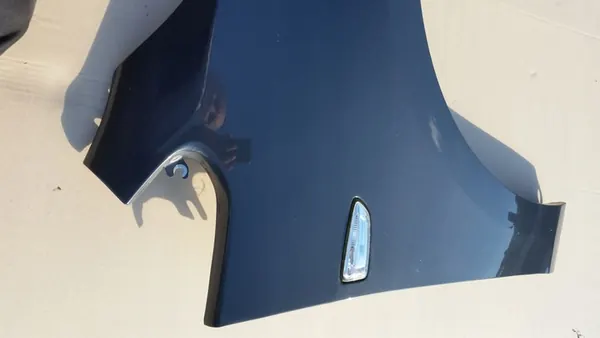 Parafango Anteriore Destro Opel Astra J OEM 13390003 image 5