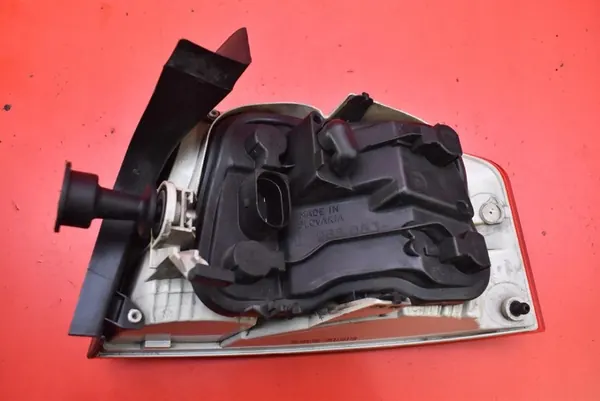 Luz Trasera Izquierda Audi A4 B7 Sedán 04-08 8E5945095 image 8