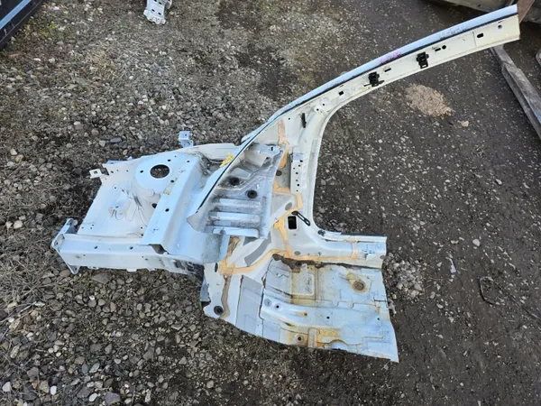 Volvo XC40 II fram kvartpanel höger OEM 614 17r. image 4