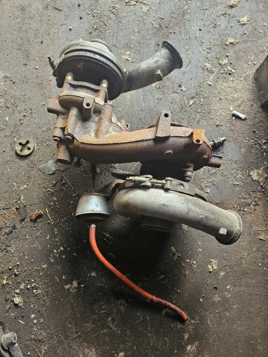 Turbo MAN TGL TGM OEM 10 - Estado Usado image 2