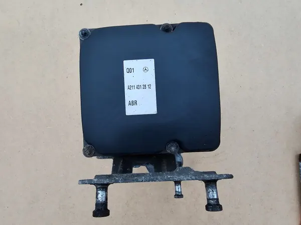 Mercedes ABS-pomp OEM 2114312812 Gebruikte Staat image 4