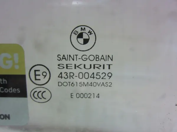 BMW X3 F25 Frontlinke Türscheibe OEM 51337349495 image 8