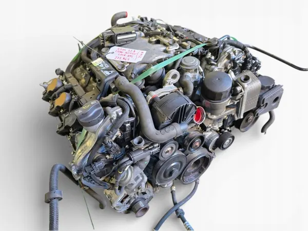 Moteur Mercedes C W204 3.5 essence OEM 272961 complet image 10