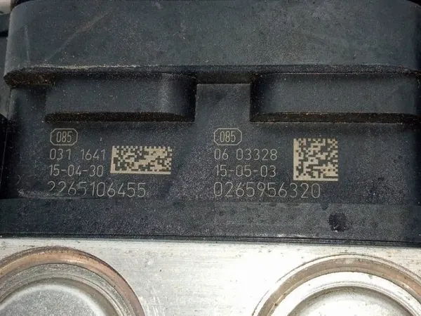 ABS-Pumpe OEM 476606749R für Renault Kadjar I image 7