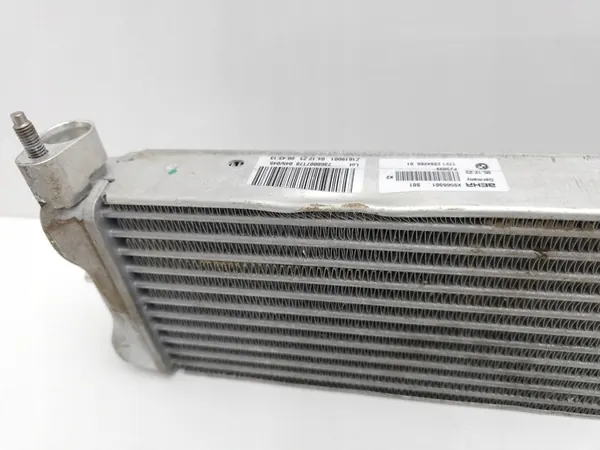 BMW 8 G14 2023 Radiador de óleo image 3