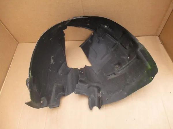 AUDI A5 8T Front Right Wheel Arch 8T0821172M image 5