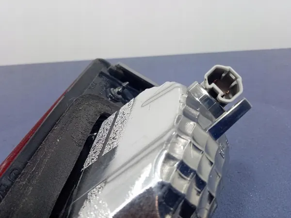 Mazda 3 III BM Sedán Luz Interior Trasera Derecha image 5