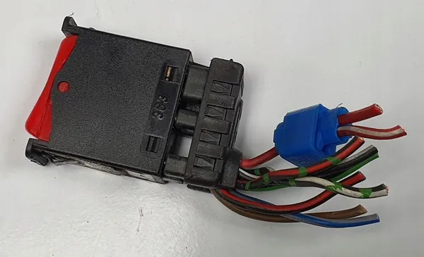 Interruptor de Luz de Emergência Mercedes W201 0008209010 image 2